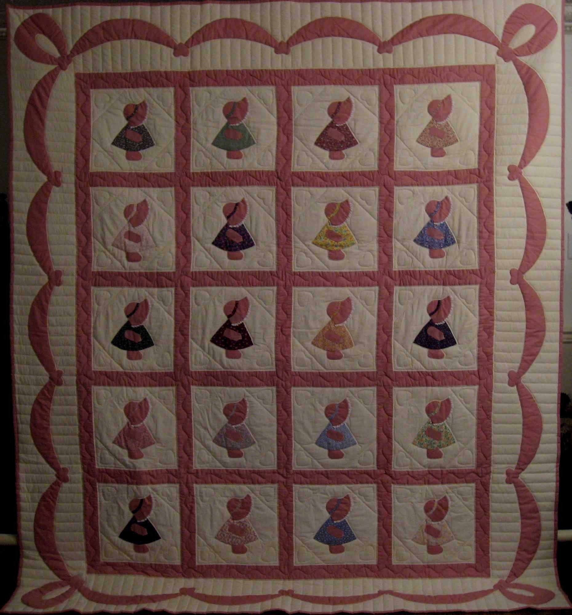 FREE SHIPPING IN USA Hand Quilted DUTCH DOLL Queen Size Quilt