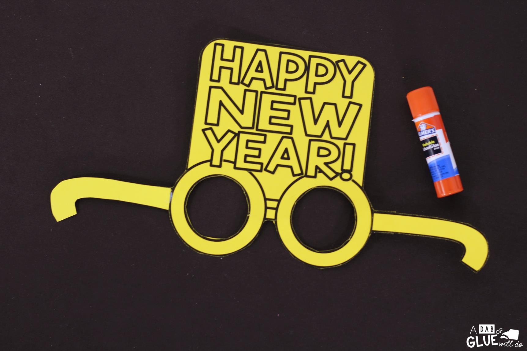 New Years Eve Glasses Writing